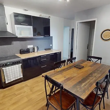 Reunion 4 Bedrooms